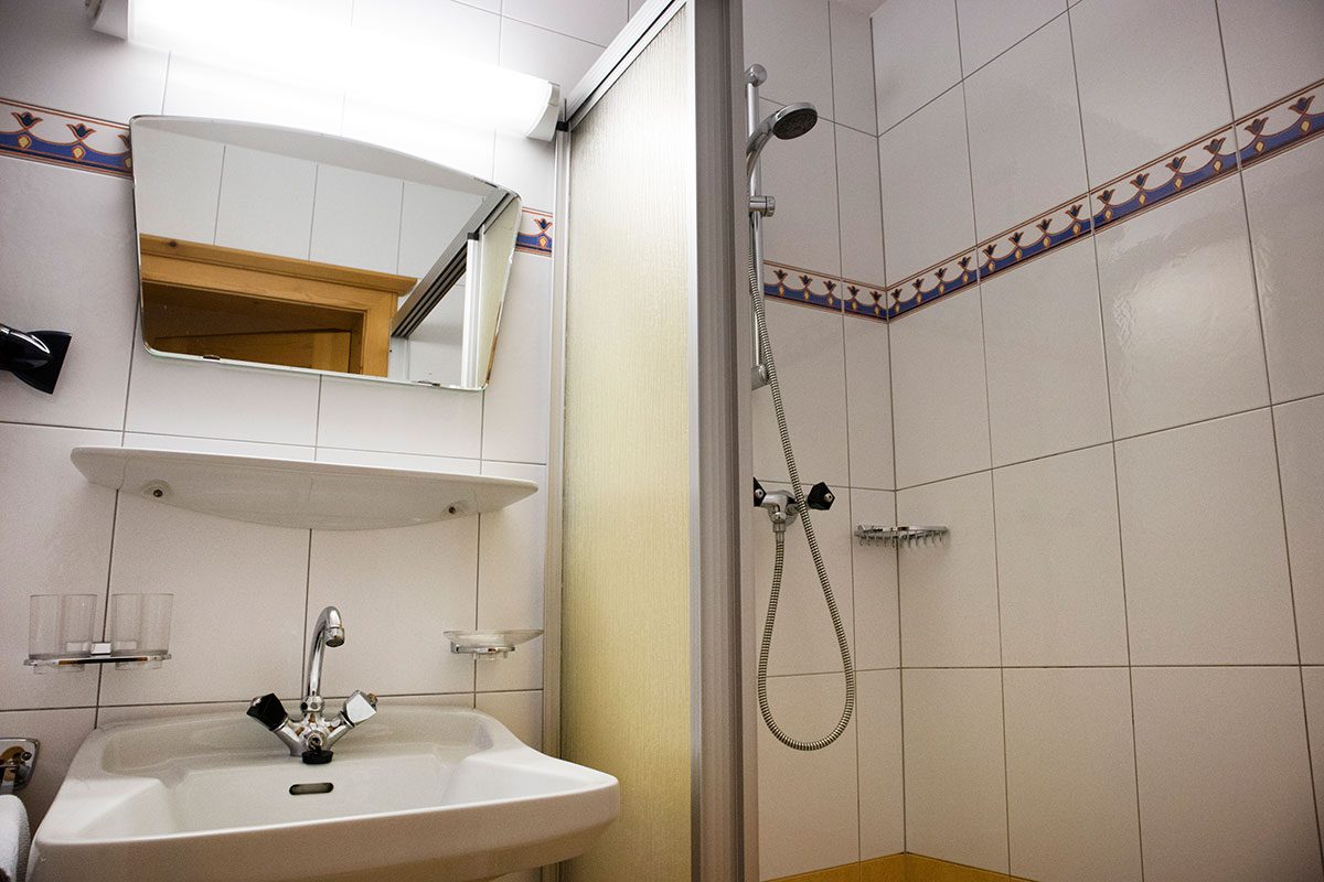 Doppelzimmer bzw. Vierbettzimmer, Zimmer in Flachau
